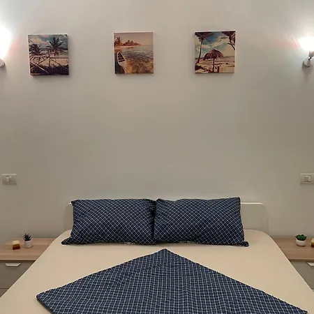 公寓 Apartment *